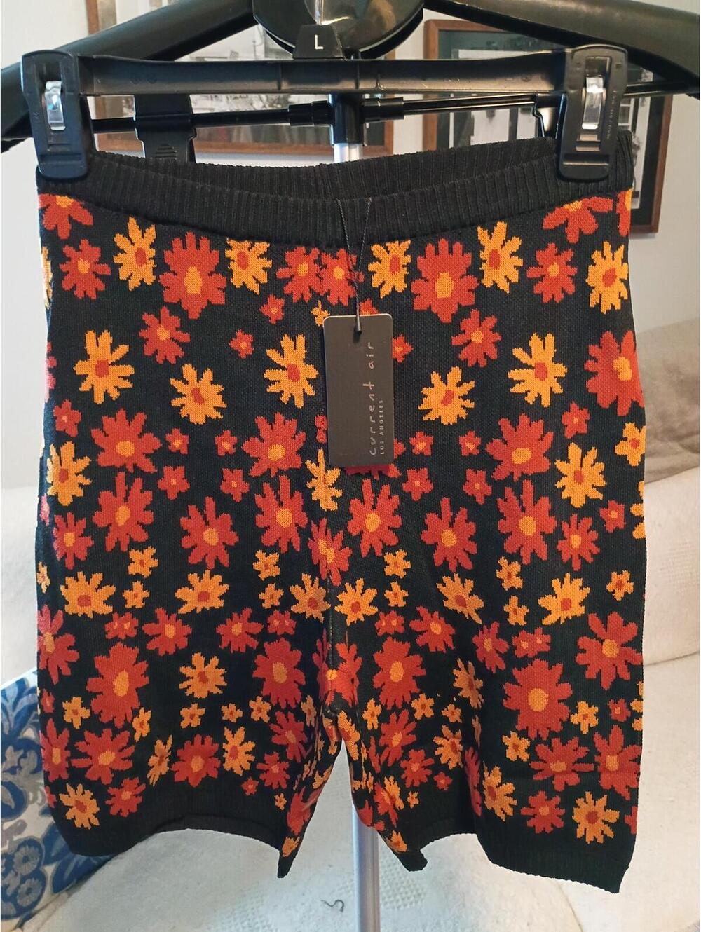 6 Current Air Los Angeles Floral Knit Pull-On Shorts Black Sizes XS, S, M